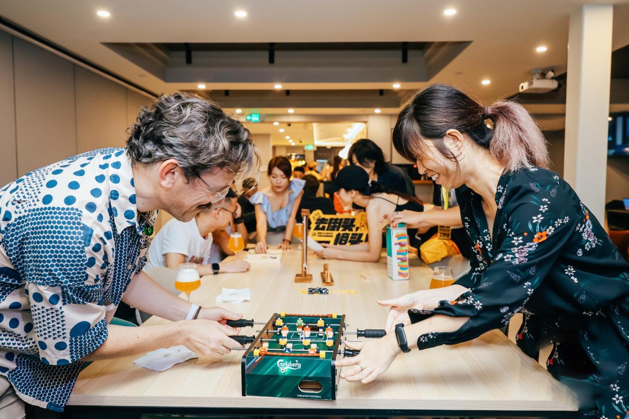 Dayin International Youth Hostel -Near People'S Square & Old Town -Social Area -Bar -Cafe -Gym -Free Laundry Luggage Storage -24H Front Desk -English Service Shanghai Bagian luar foto